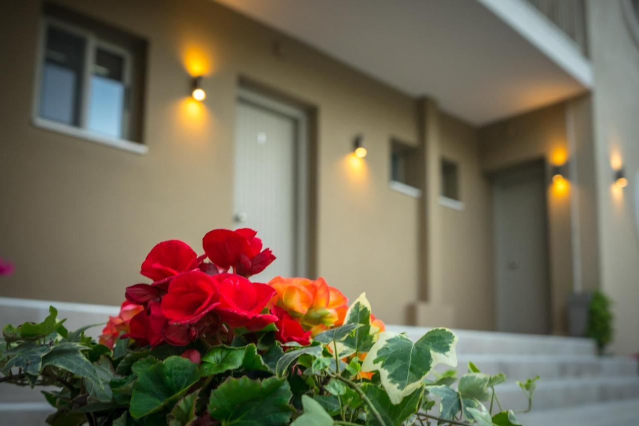 Forest Resort Suites Skiathos Troulos Exterior foto